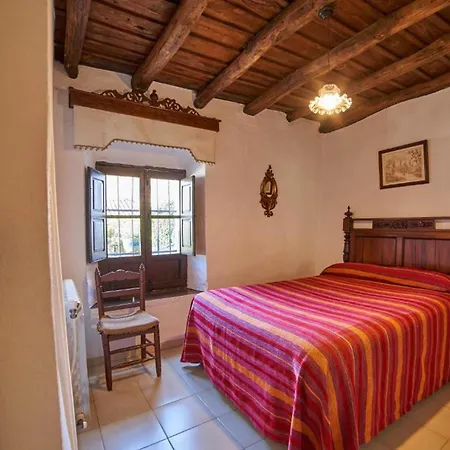 El Tragaluz I Country house
